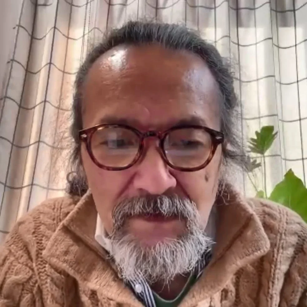 オンライン報告会で発表する杉田和人氏