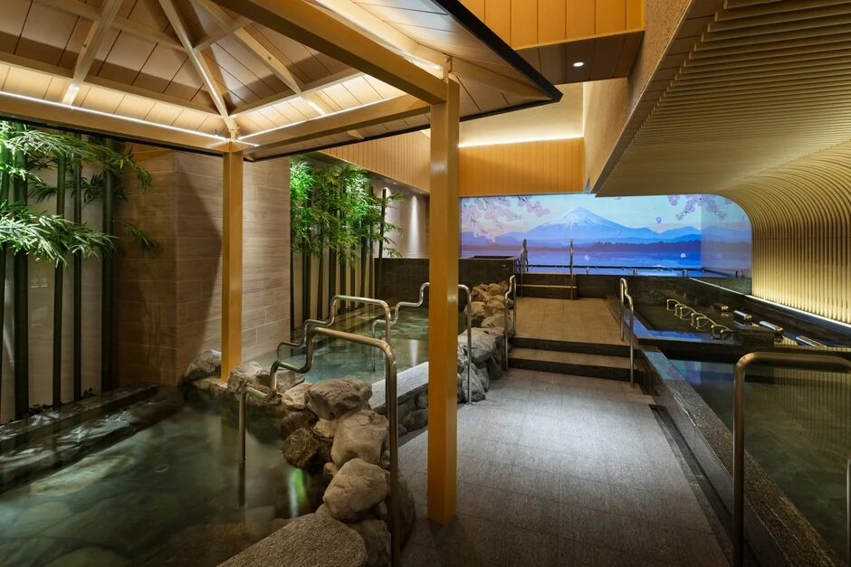 和風の屋内温泉