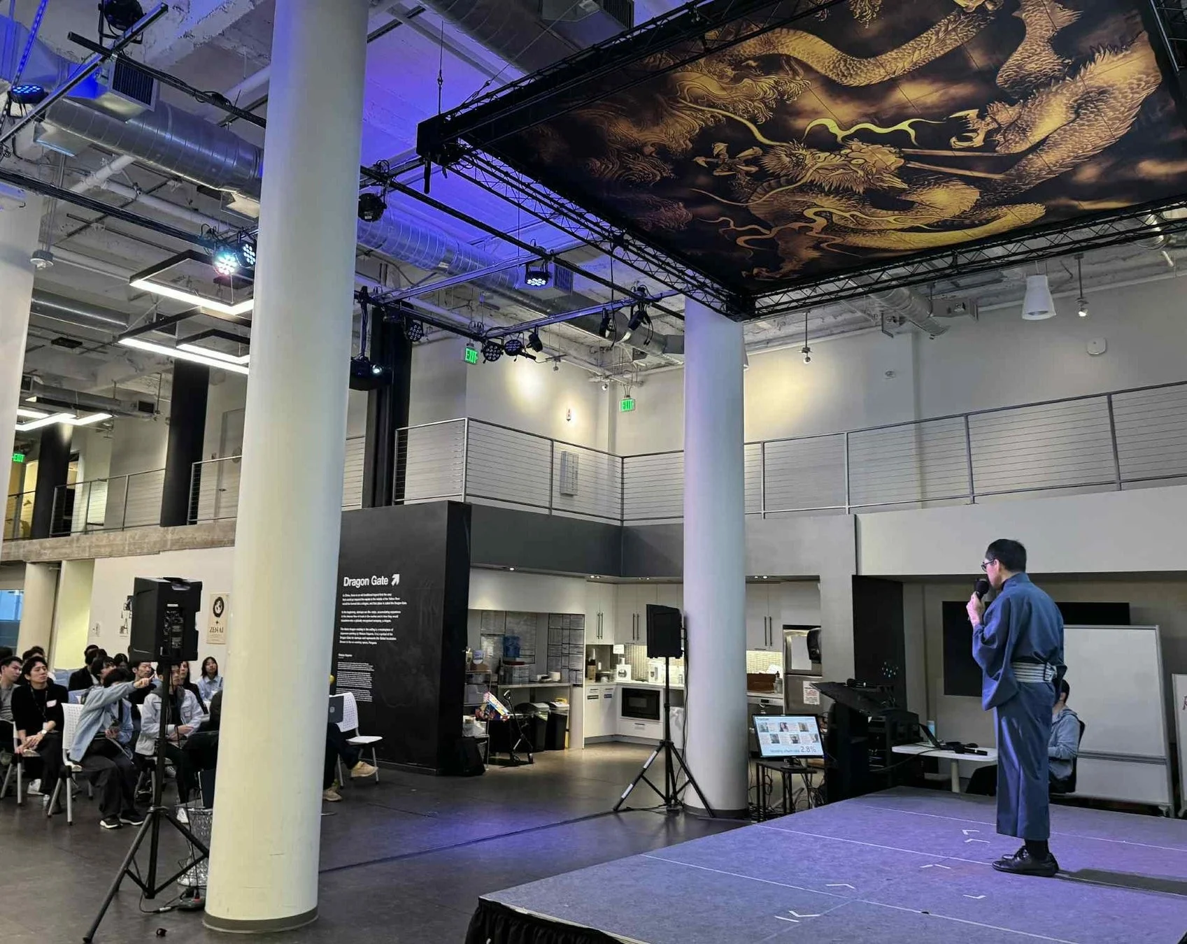 イベントで講演する様子