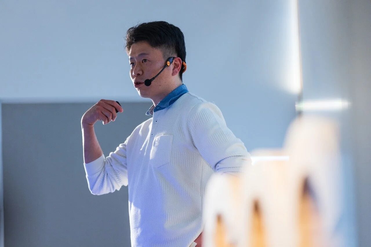 プレゼンテーションを行う沖野昇平氏