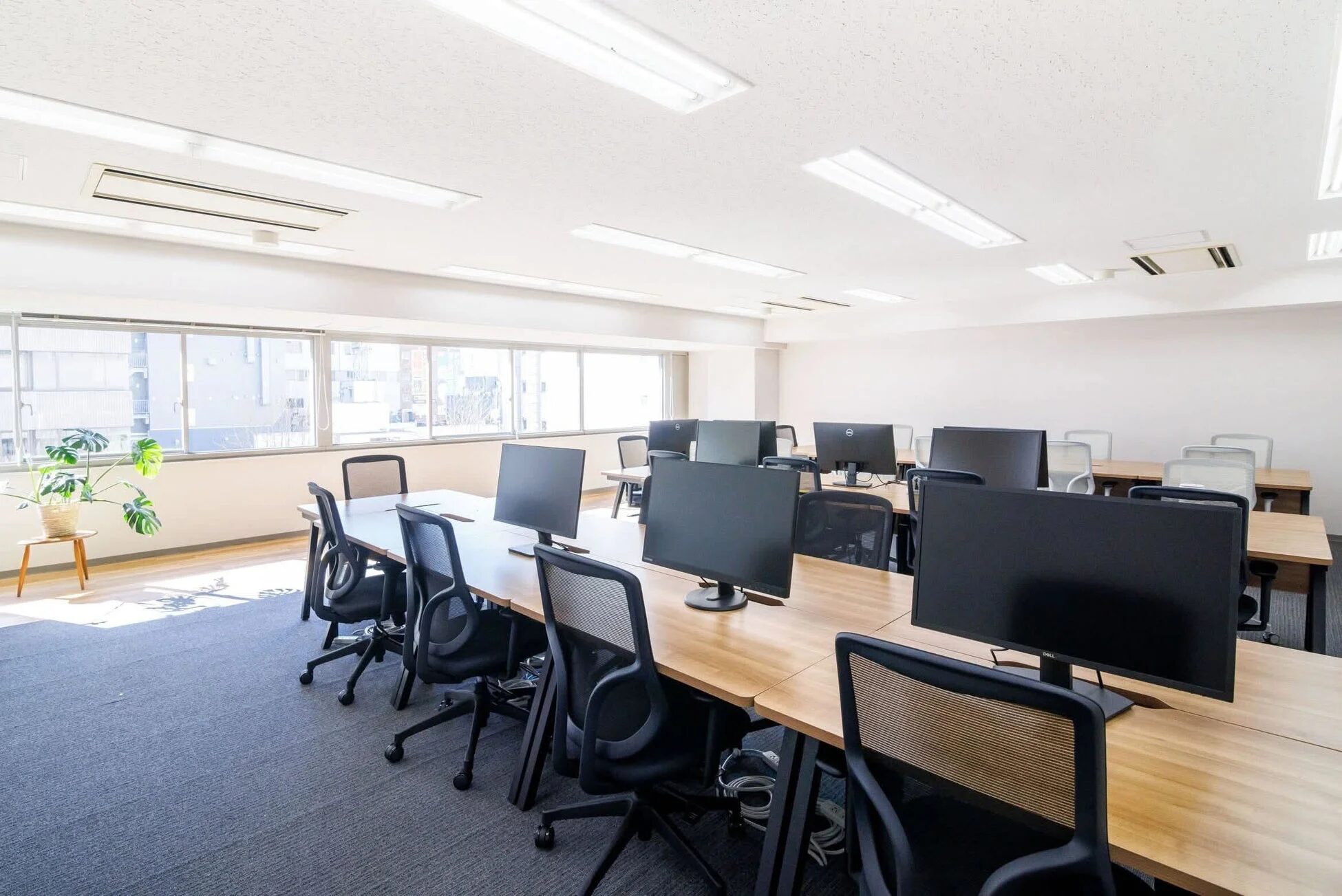 モダンなオフィス空間
