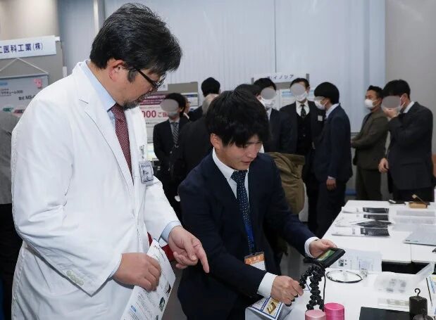 企業技術シーズ展示の様子